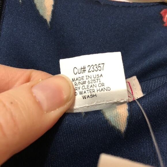 Love..Ady Floral Cap Sleeve Flounce Mini Dress Womens M Fit Flare Casual - Picture 6 of 8